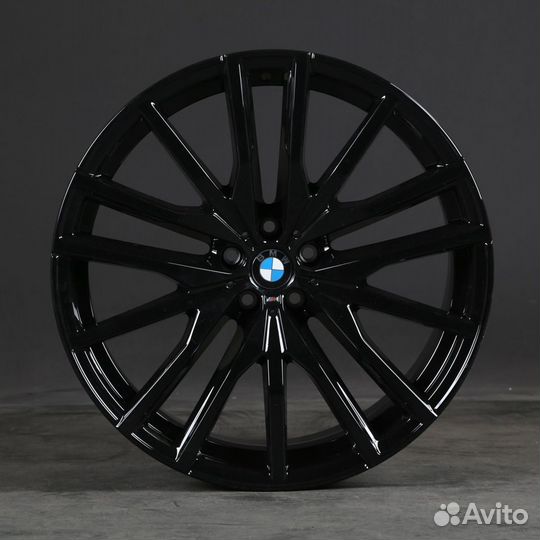 Диски R22 на BMW X5 X6 X7 G05 G06 G07