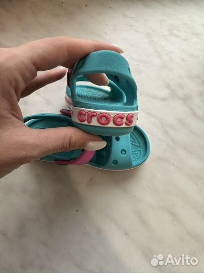 Сандалии crocs c7