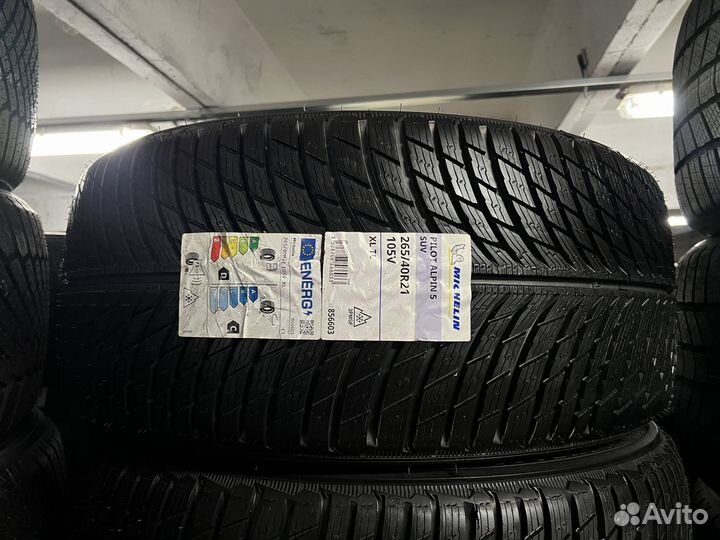 Michelin Pilot Alpin 5 SUV 255/40 R21 и 265/40 R21 102V