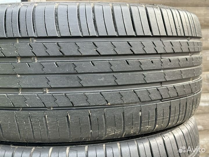 Tracmax X-Privilo RS01+ 275/40 R20 и 315/35 R20 106Y