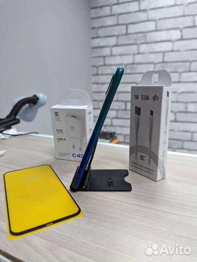 Телефон Huawei p40 lite E