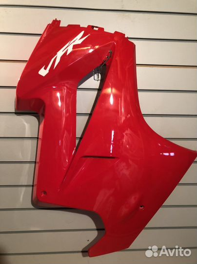 Боковой пластик борт Honda VFR800