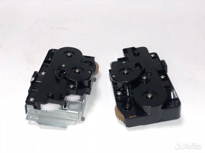 302RV94020 - Площадка привода термоблока P2235dn