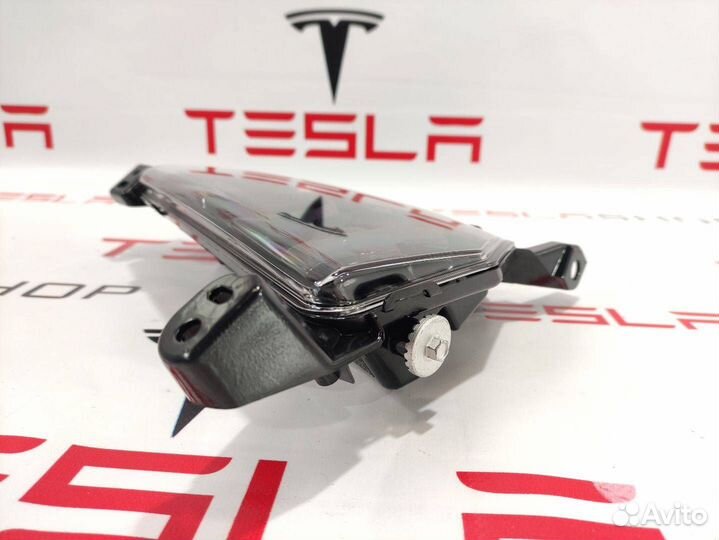 Фара противотуманная левая Tesla Model S рест