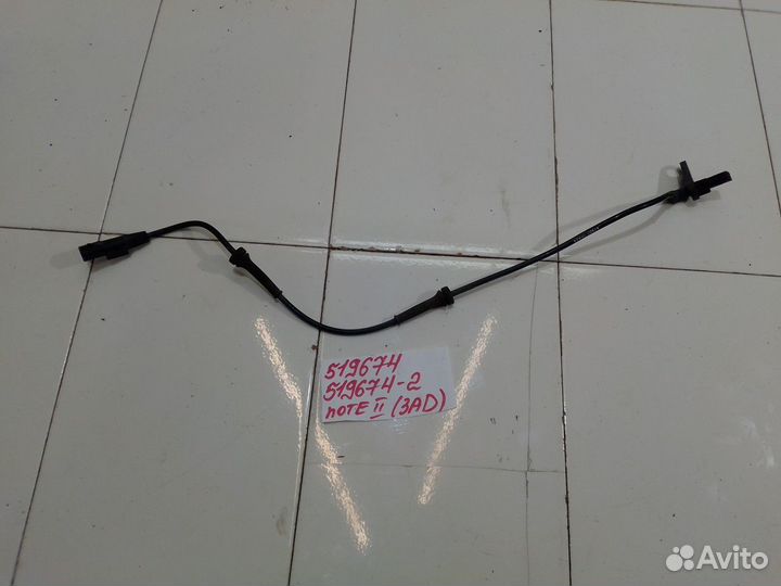 Датчик ABS задний