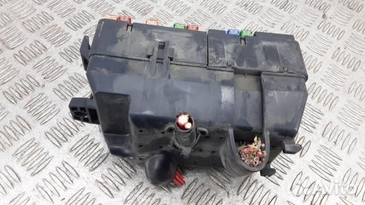 Блок предохранителей ford mondeo 3 (9SE18M101)