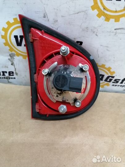 Фонарь внутренний Volkswagen Golf 5