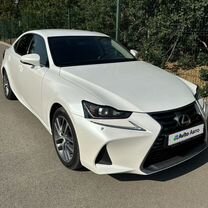 Lexus IS 2.0 AT, 2018, 109 000 км, с пробегом, цена 3 170 000 руб.