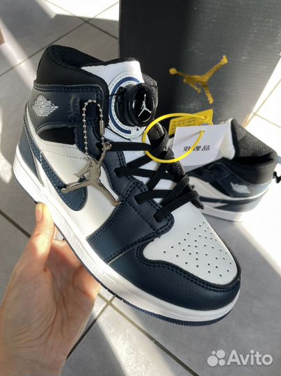 Кроссовки детские nike air jordan