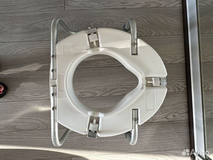 Сиденье-насадка на унитаз для пожилых и инвалидов