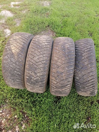 Goodyear UltraGrip 205/60 R16