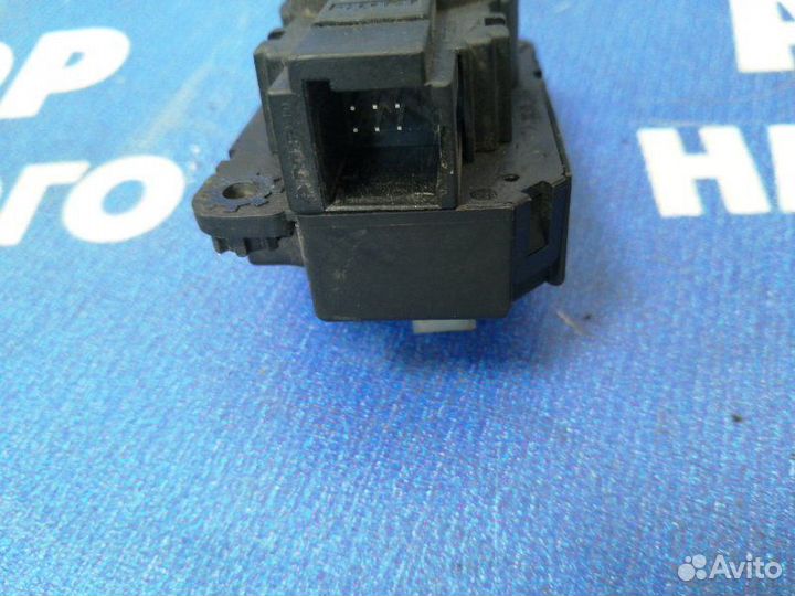 Моторчик заслонок отопителя Skoda Octavia A5