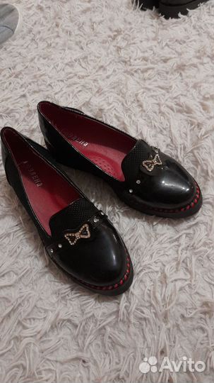 Туфли для девочки с лакировкой