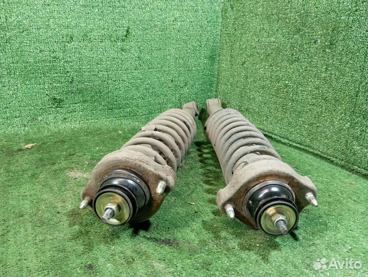 Стойка подвески Mitsubishi Carisma