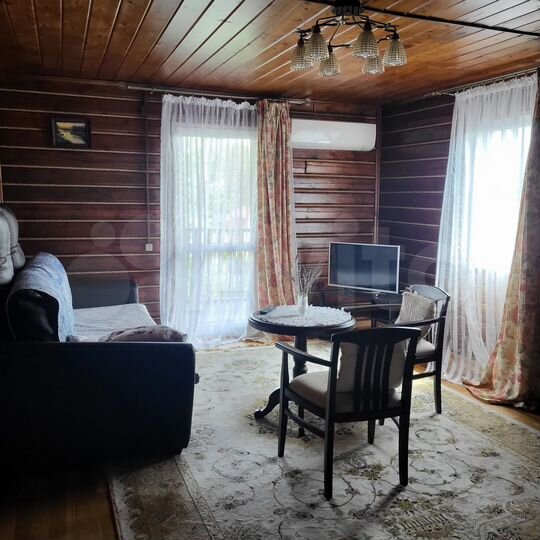 Дом 127 м² на участке 5,5 сот.