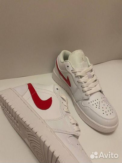 Кроссовки nike AIR jordan 1 white