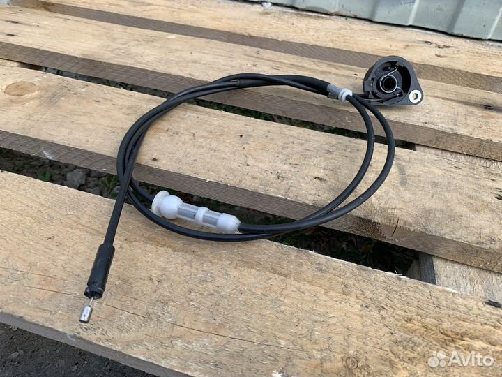 Трос открывания капота Рено Меган 3 Сценик 3