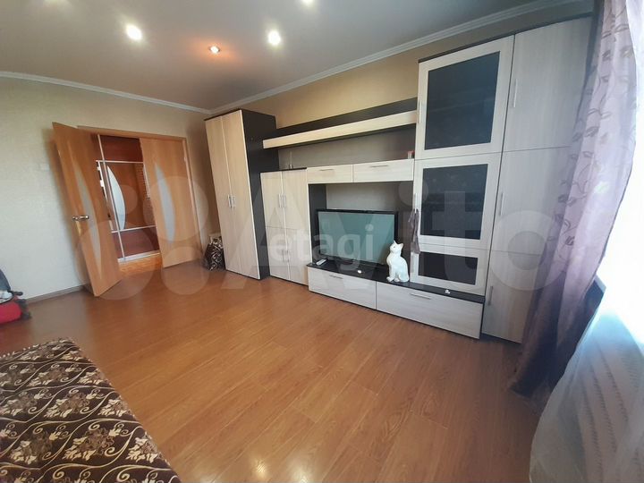 2-к. квартира, 50 м², 9/9 эт.