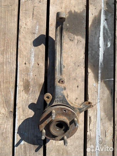 Кулак поворотный передний левый Hyundai Sonata EF