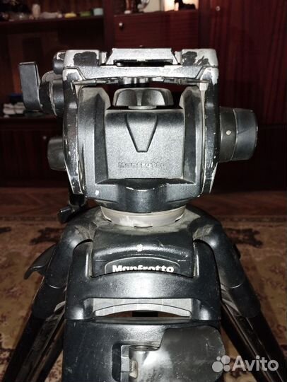 Штатив Manfrotto 525MVB