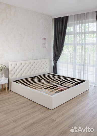 Кровать 180х200 велюр слоновая кость Барокко