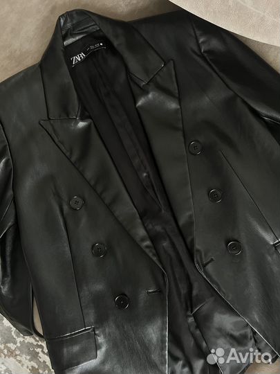 Пиджак Zara из экокожи