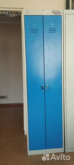 Шкаф металлический для одежды