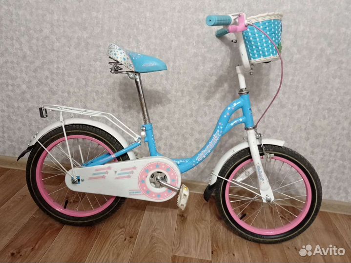 Детский велосипед (четырёхколесный)