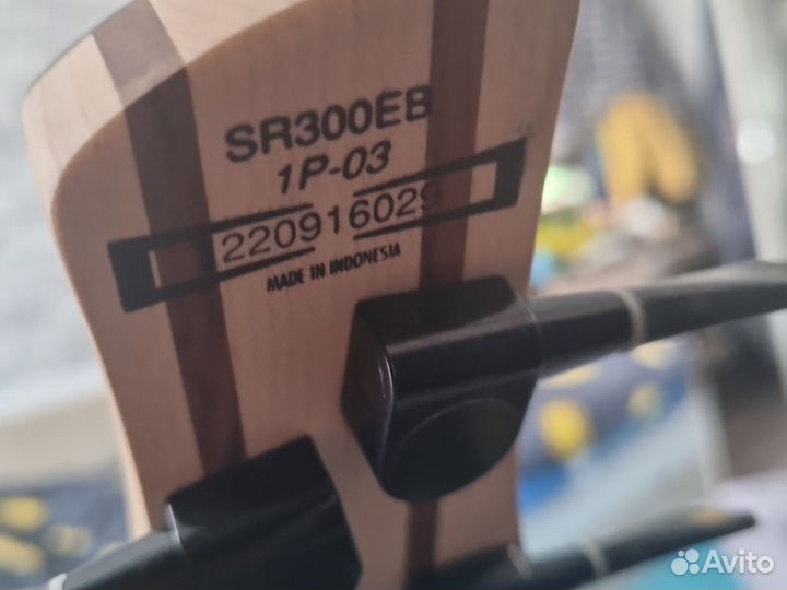Бас гитара ibanez sr 300