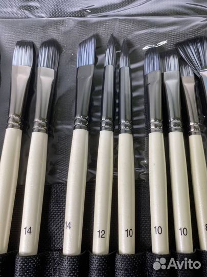 Набор художественных кистей 24 шт новый