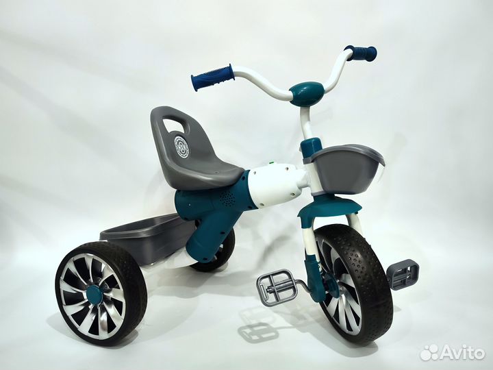 Детский трехколесный велосипед