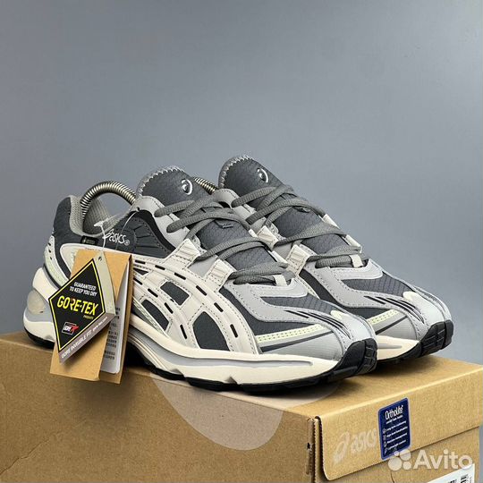 Кроссовки Asics gore tex