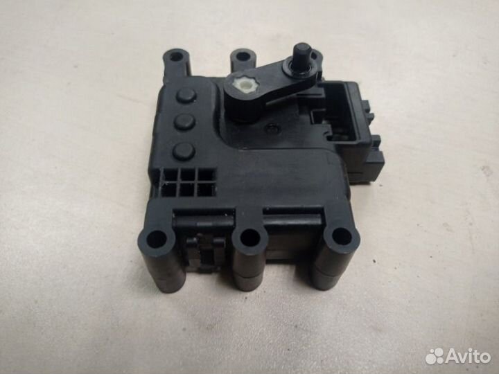 Моторчик заслонки отопителя Mazda Cx-7 ER3P L3-VDT