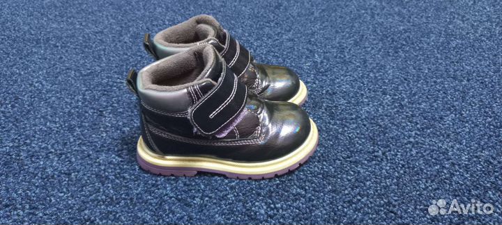 Ботинки для девочки в хорошем состоянии
