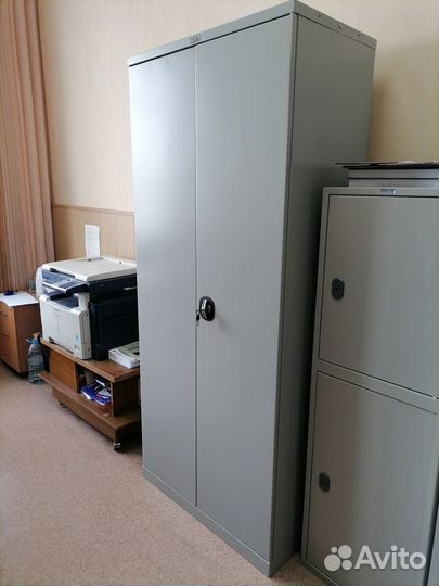 Шкаф металлический