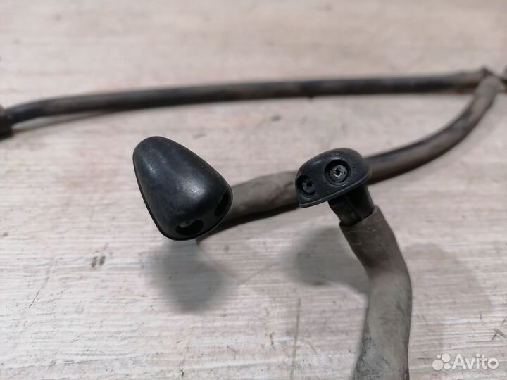 Форсунка омывателя лобового Chevrolet Lacetti