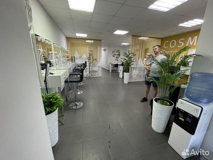 Сдам место мастеру маникюра