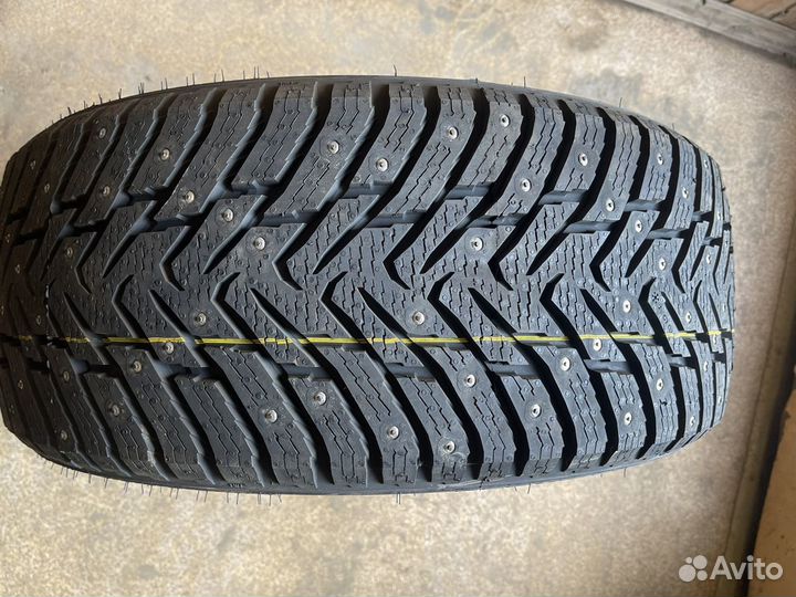 Nokian Tyres Hakkapeliitta 8 225/40 R19 93T