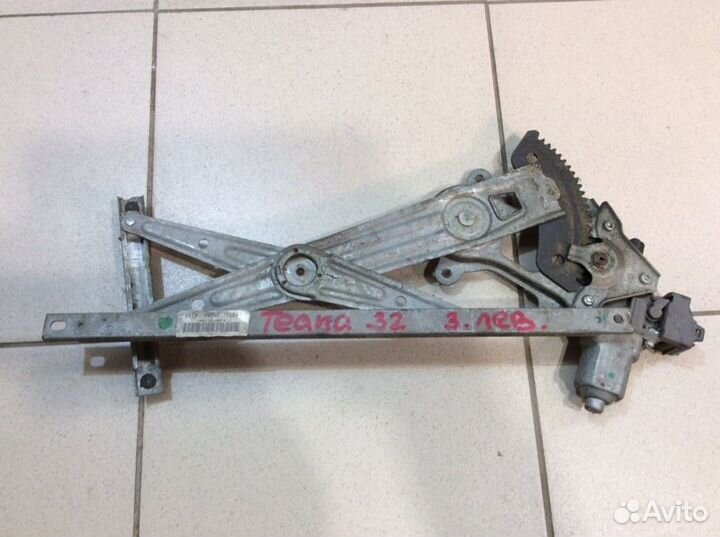 Стеклоподъемник электрический задний левый Nissan