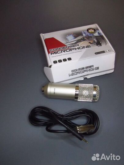 Микрофоны BM800, Shure SM58, AKG D550, AKG C2000B