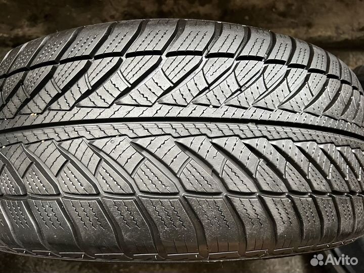 Goodyear UltraGrip Performance 255/50 R19