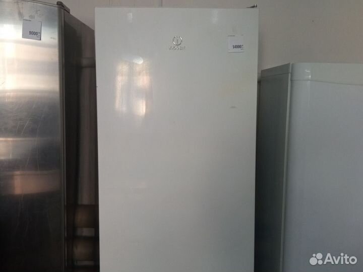 Холодильник indesit