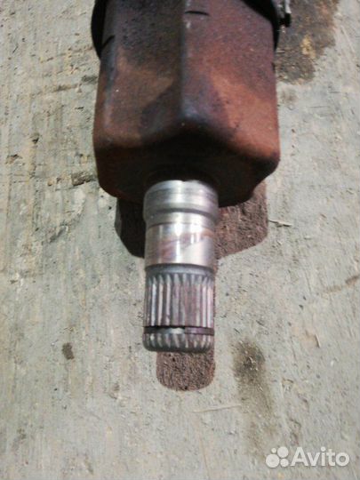 Привод передний левый Volkswagen Passat B6 BZB