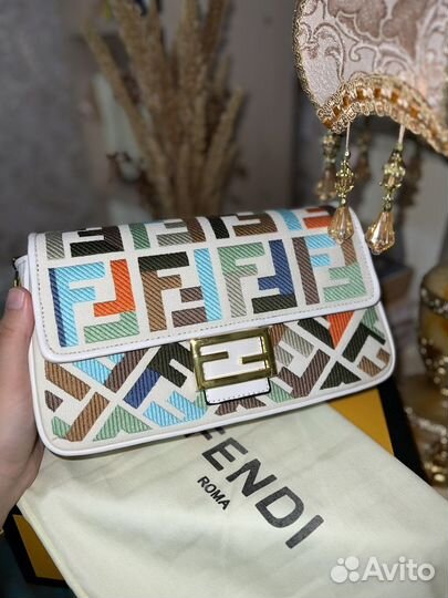 Сумка Fendi