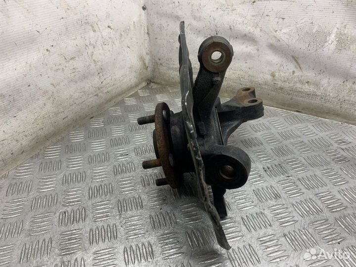 Кулак поворотный передний левый Toyota Camry V30