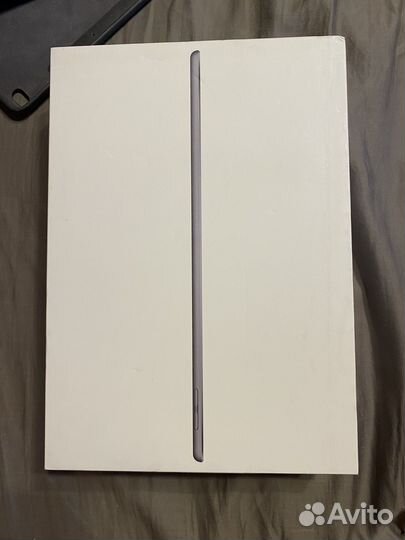 iPad air 3 64gb с чехлом-клавиатурой