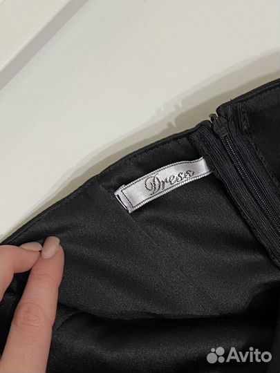 Вечернее черное платье