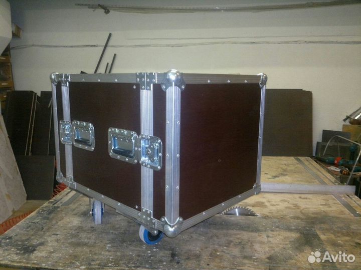 Продаются рэки (ящики для музыкальных усилителей)