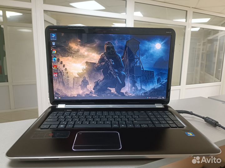 Игровой ноутбук HP 17.3 i5/6gb/HD 7400m gddr5/SSD