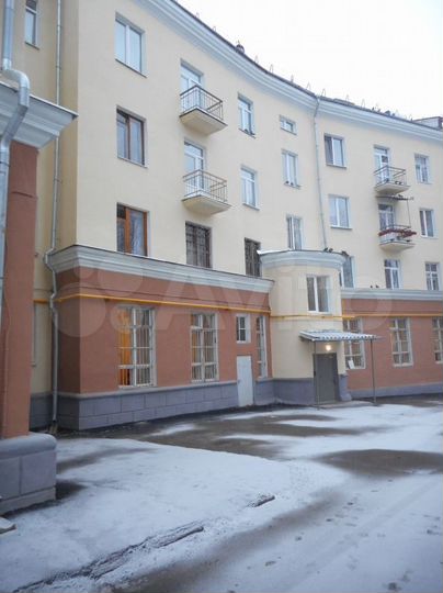 Комната 18 м² в 3-к., 4/4 эт.